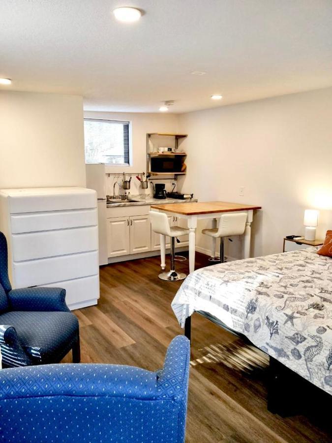 Two Fully Equipped Apartments And A Studio 5 Miles From The Beach St. Petersburg Dış mekan fotoğraf